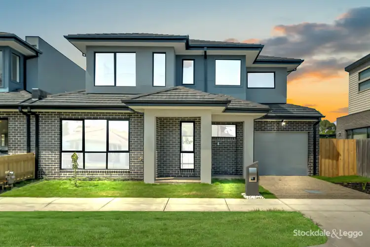 16 Den Dulk Avenue, Altona VIC 3018