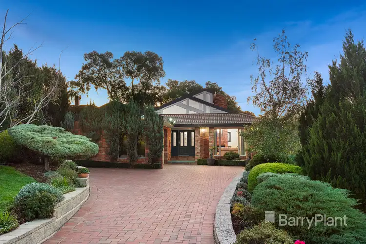 6 Avonsleigh Close, Warranwood VIC 3134