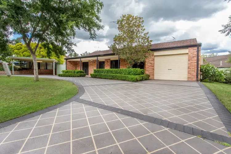 2 Kenneth Slessor Drive, Glenmore Park NSW 2745