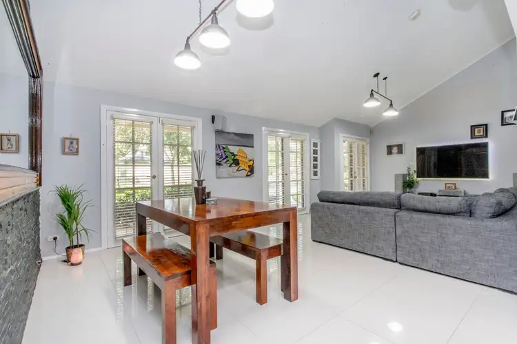 Sixth view of Homely house listing, 2 Kenneth Slessor Drive, Glenmore Park NSW 2745