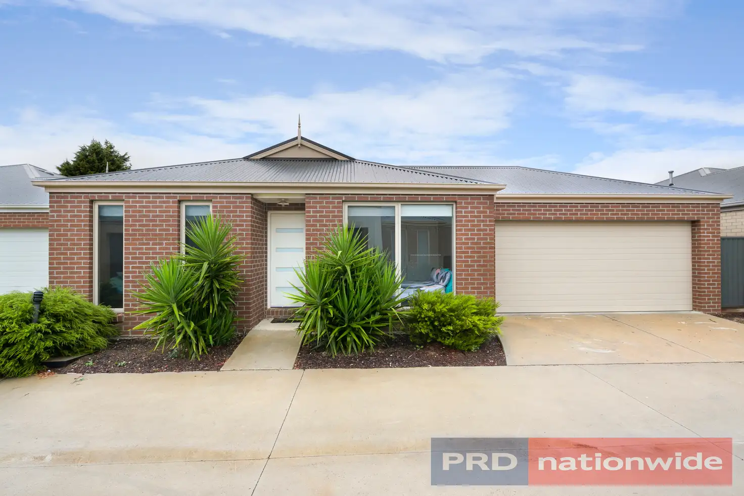 Main view of Homely townhouse listing, 10 Pozieres Place, Sebastopol VIC 3356
