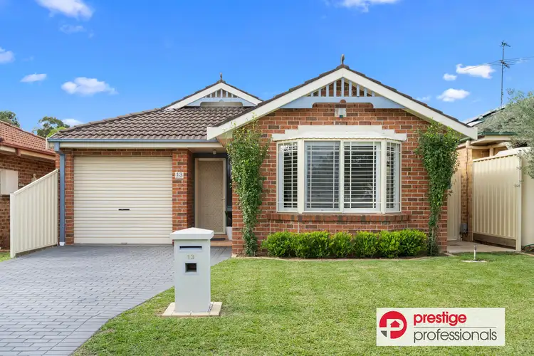 13 Morton Court, Wattle Grove NSW 2173