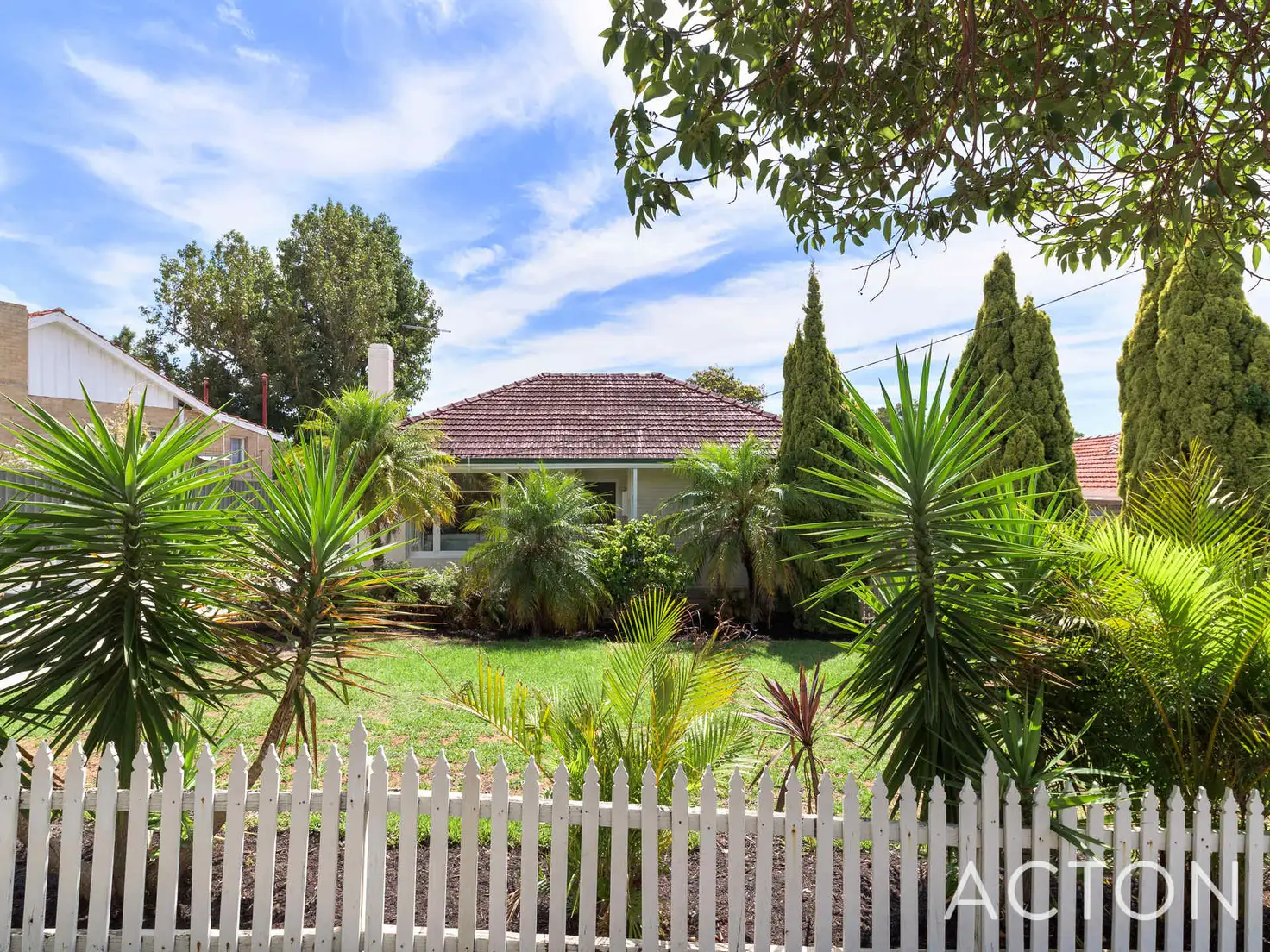 Main view of Homely house listing, 18 Holmes Place, Hilton WA 6163