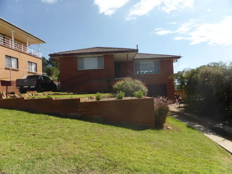 38 Barton Street, Parkes NSW 2870