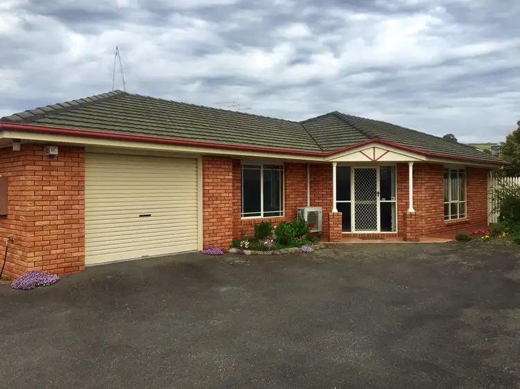 2/44 West Park Grove, Park Grove TAS 7320