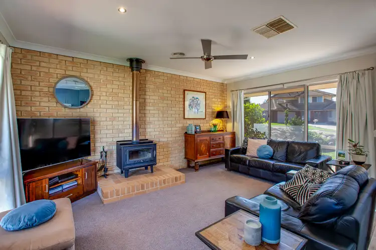 Second view of Homely house listing, 5 Ballara Drive, Wodonga VIC 3690