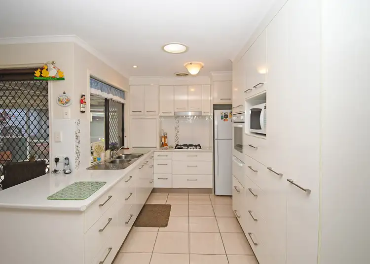 38 Wonga Street, Scarness QLD 4655