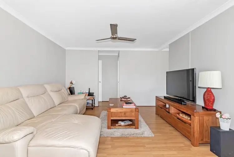 Sixth view of Homely house listing, 16 Grenadier Court, Warnbro WA 6169