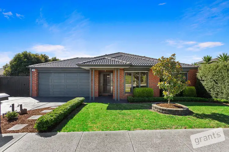 36 Yammerbook Way, Cranbourne East VIC 3977