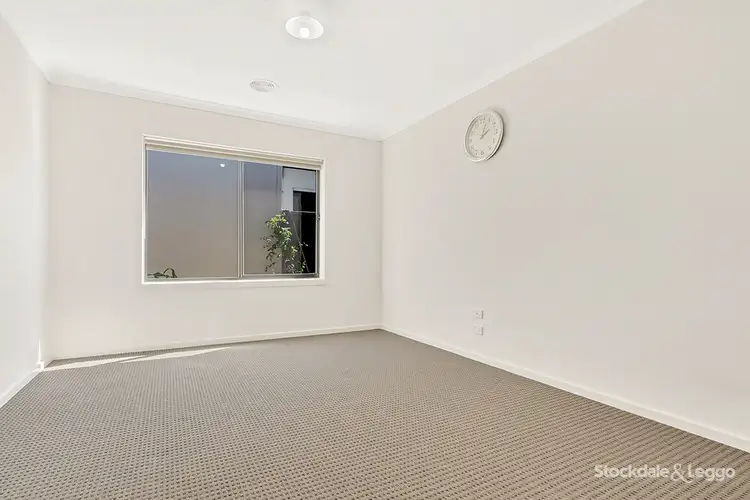 Fifth view of Homely house listing, 6 Featherwood Crescent, Craigieburn VIC 3064