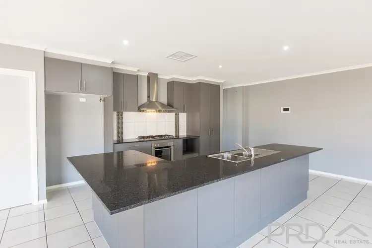Fifth view of Homely house listing, 10 Sherring Way, Mildura VIC 3500