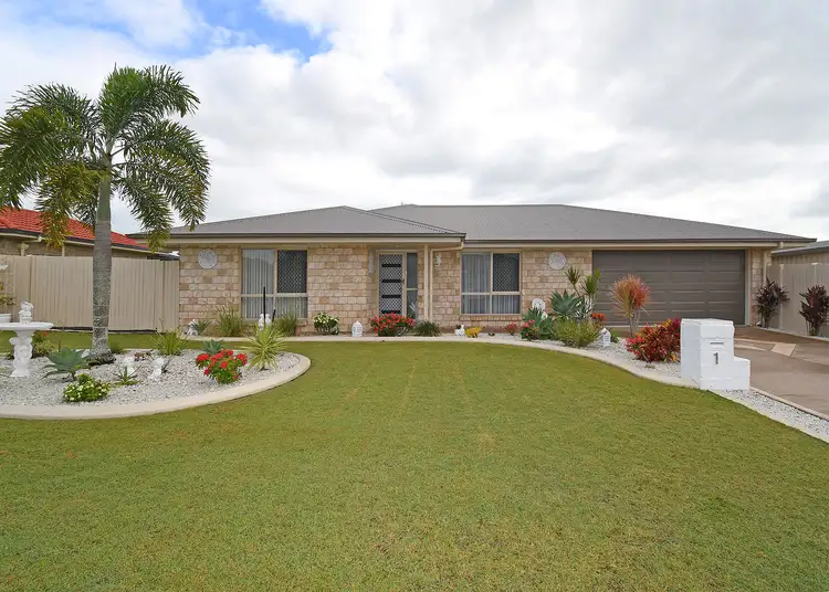 1 Mia Court, Nikenbah QLD 4655