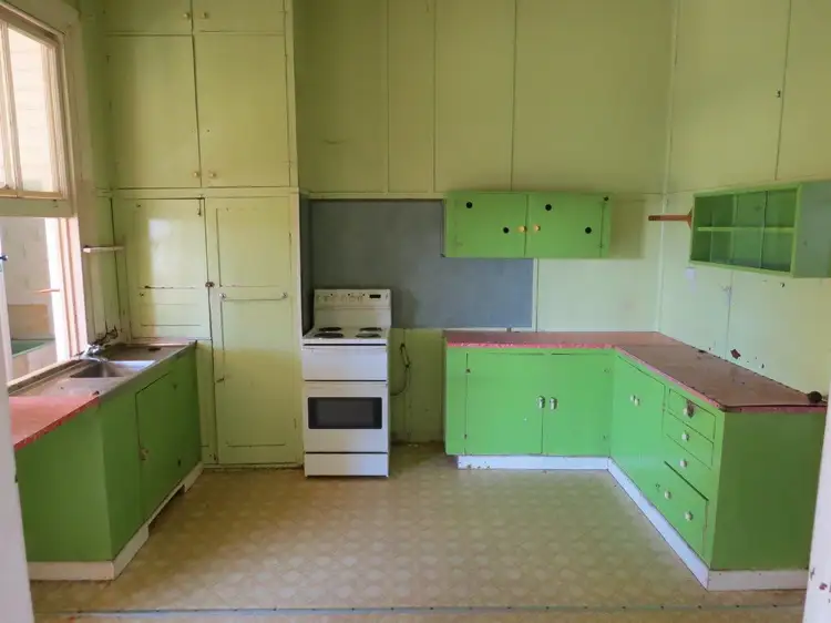 Fifth view of Homely house listing, 27 COREEN STREET, Jerilderie NSW 2716