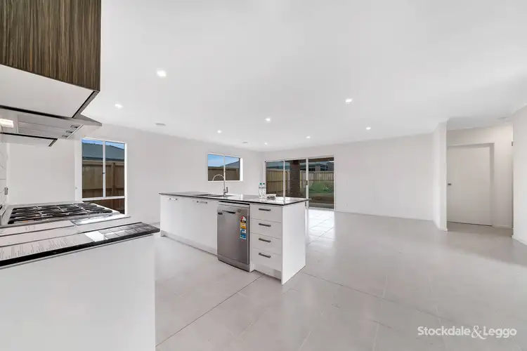Seventh view of Homely house listing, 38 Amaretto Circuit, Manor Lakes VIC 3024