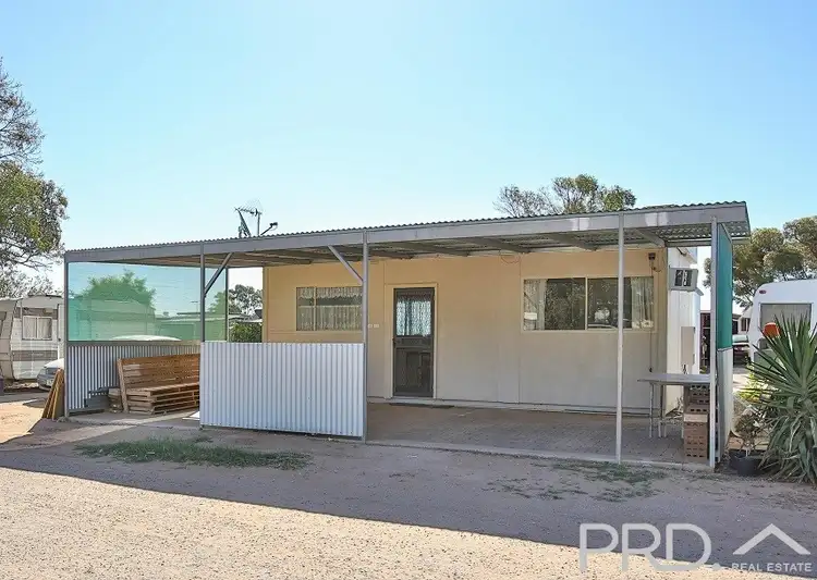 Cabin 13, 498 Sturt Highway (Sunraysia Holiday Park), Mildura VIC 3500
