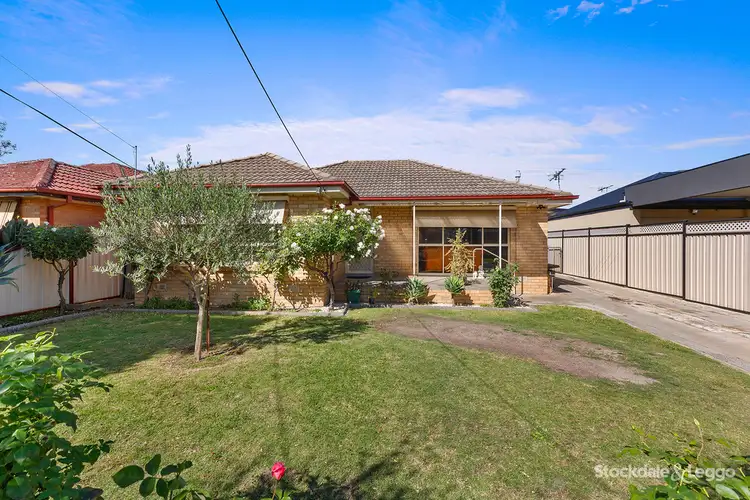 8 Richard Street, Hadfield VIC 3046