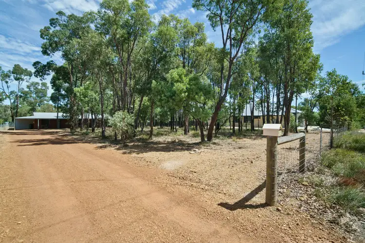 935 Lilydale Road, Chidlow WA 6556