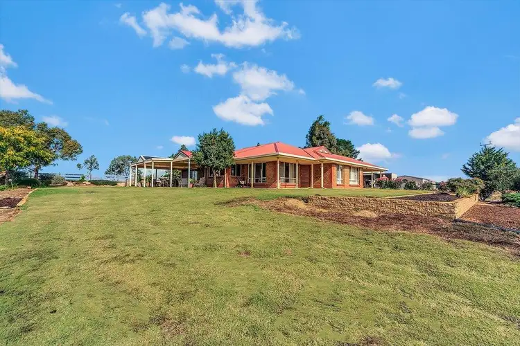 310 Lucas Rd, Mount Pleasant SA 5235
