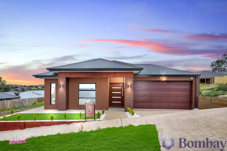 12 Lowe Drive, Doreen VIC 3754
