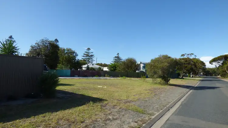 17 Broderick Terrace, Victor Harbor SA 5211