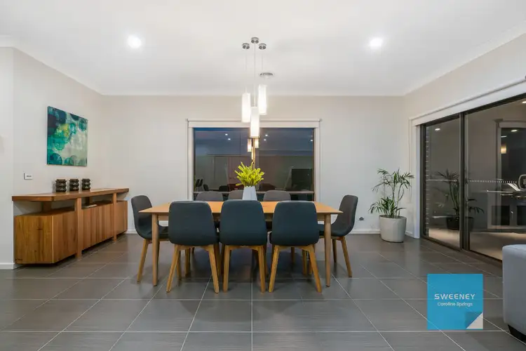 Seventh view of Homely house listing, 5 Balerno Way, Taylors Hill VIC 3037