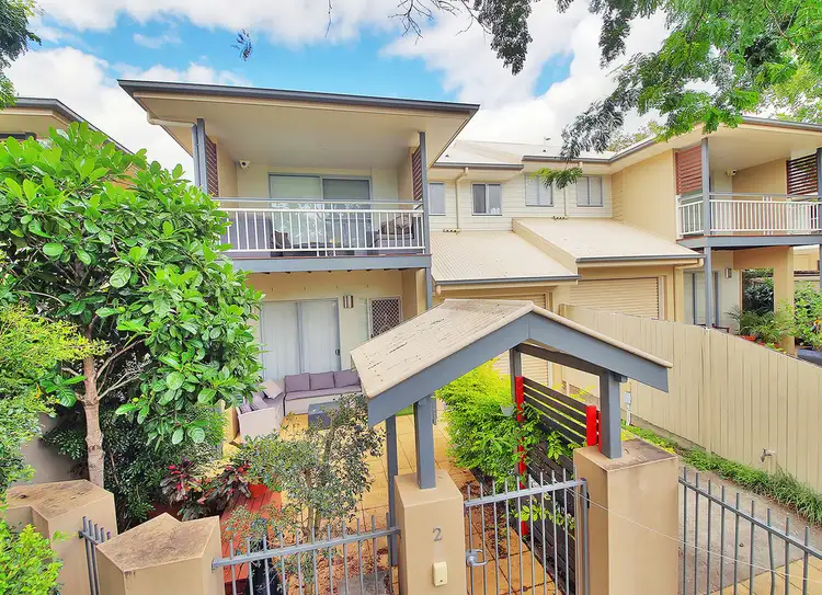 2/34 Days Ave, Yeronga QLD 4104