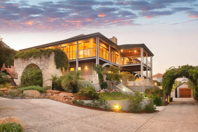 5 Kestrel Street, Eagle Bay WA 6281