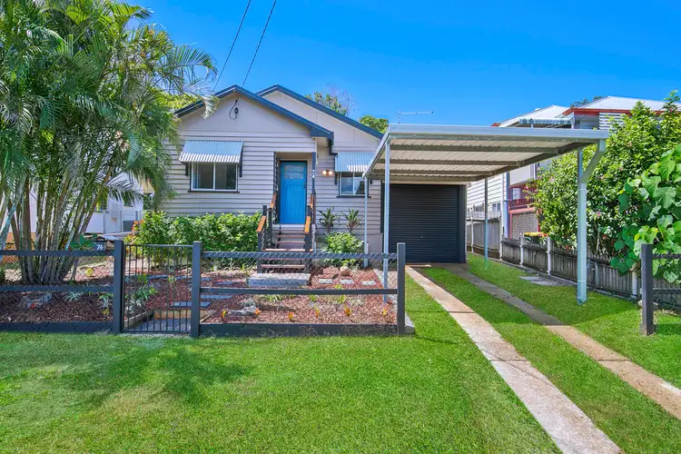 74 McLennan Street, Woody Point QLD 4019