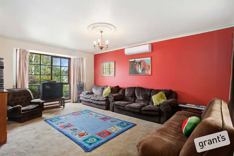 Second view of Homely house listing, 3 Fisher Close, Berwick VIC 3806