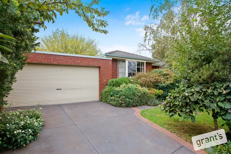 Fifth view of Homely house listing, 3 Fisher Close, Berwick VIC 3806