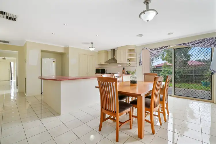 Sixth view of Homely house listing, 2 St Maximin Court, Narre Warren South VIC 3805