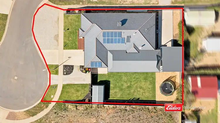 Second view of Homely house listing, 1 Joanne Court, Echuca VIC 3564