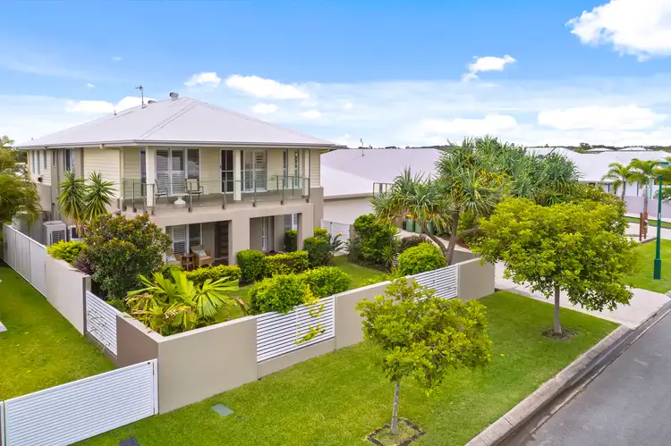 12 Bellanboe Circuit, Pelican Waters QLD 4551