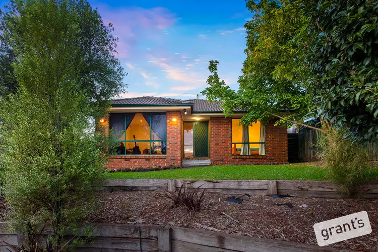 Second view of Homely house listing, 8 Kilfera Court, Narre Warren VIC 3805