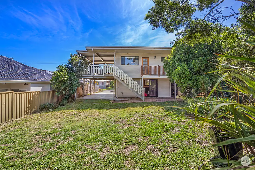 Main view of Homely house listing, 10 Lionel Avenue, Shoal Bay NSW 2315