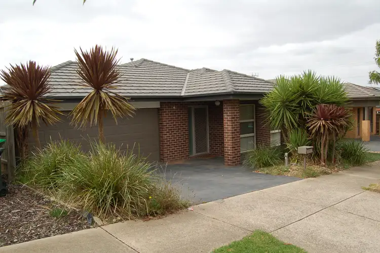 5 PICCADILY COURT, Doreen VIC 3754