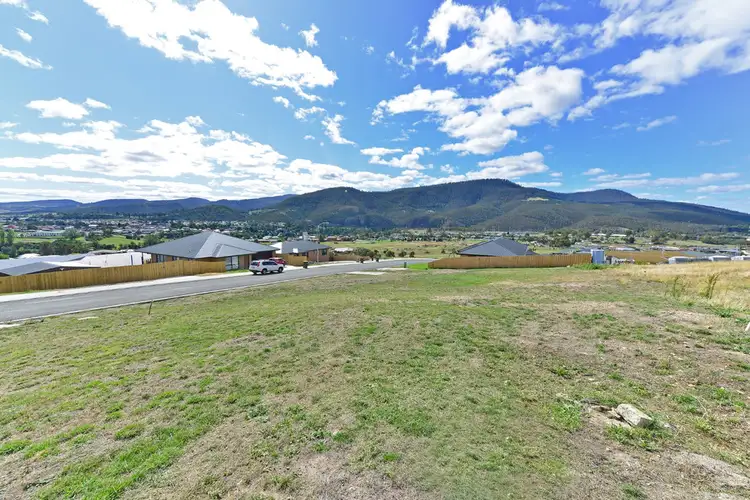 2 Grist Street, New Norfolk TAS 7140