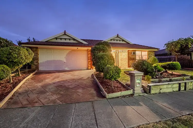 53 Cato Parkway, Lynbrook VIC 3975