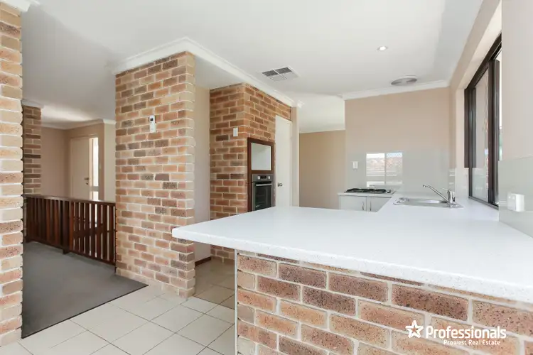 Fifth view of Homely house listing, 7 Allison Close, Willetton WA 6155