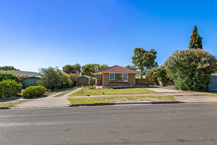 Fifth view of Homely house listing, 4 Hugh Crescent, Morphett Vale SA 5162