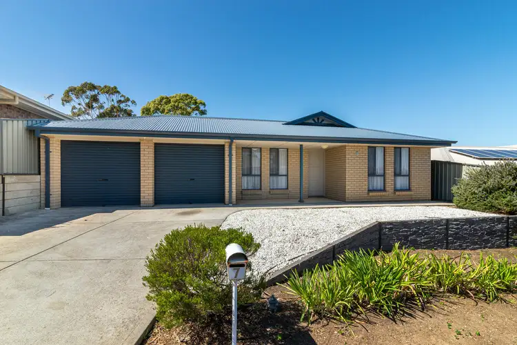 7 Lance Avenue, Hackham SA 5163