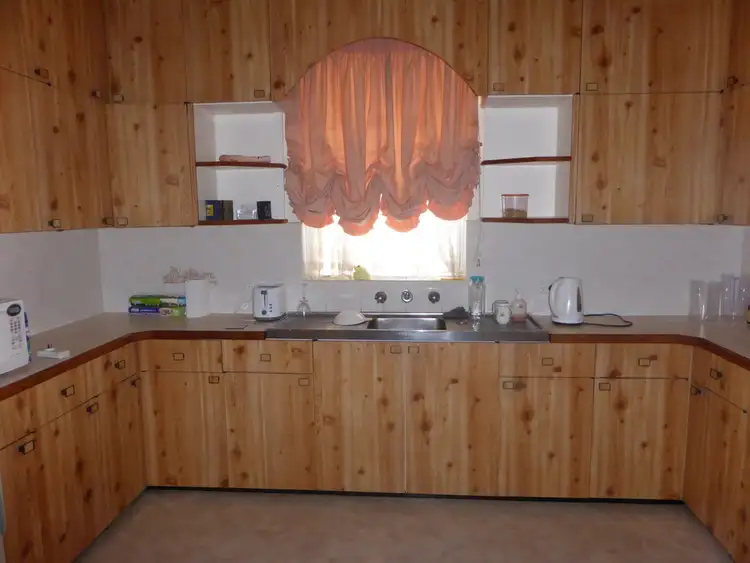 Fifth view of Homely house listing, 10 Moon Crescent, Parkes NSW 2870