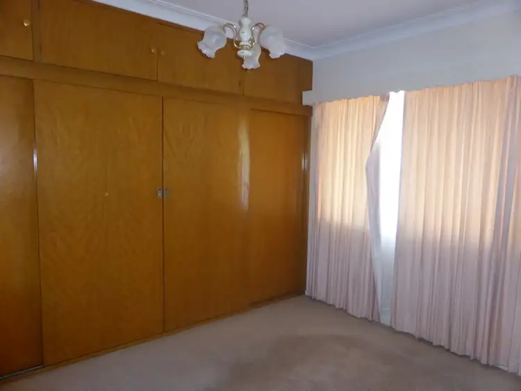 Seventh view of Homely house listing, 10 Moon Crescent, Parkes NSW 2870