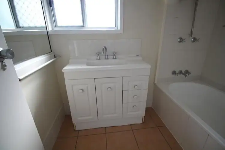 Fourth view of Homely house listing, 10 Geoffrey Court, Rasmussen QLD 4815