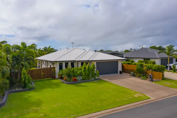 19 Reef Drive, Sarina QLD 4737