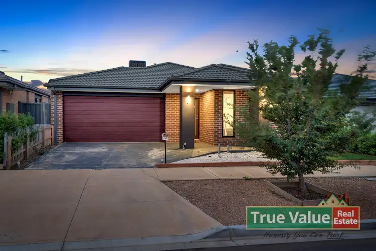 Second view of Homely house listing, 38 Morialta Circuit, Werribee VIC 3030