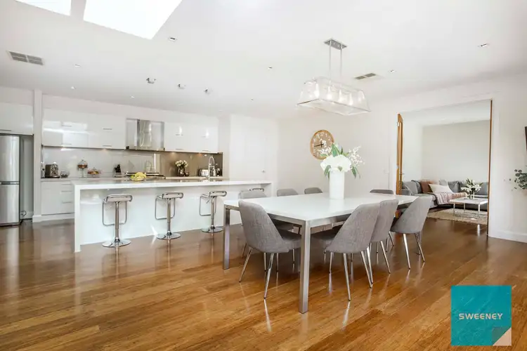 Fifth view of Homely house listing, 7 Correa Way, Caroline Springs VIC 3023