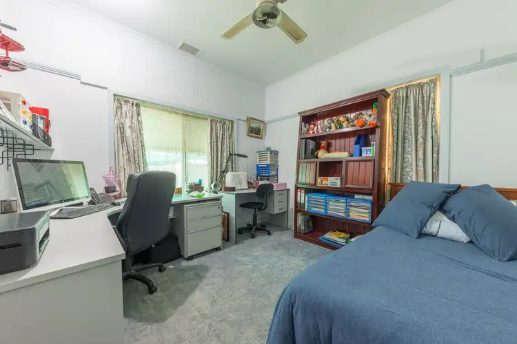Fifth view of Homely house listing, 6 Quinlivan Place, Wodonga VIC 3690