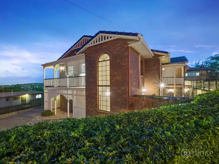 151 Camelia Avenue, Everton Hills QLD 4053
