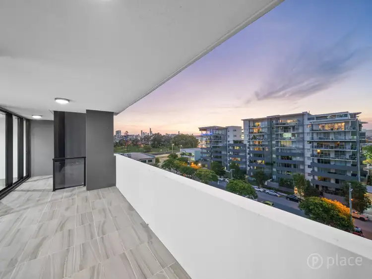 611/8-16 Hunt Street, Hamilton QLD 4007